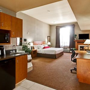 King Suite Fireplace & Sofa Bed
